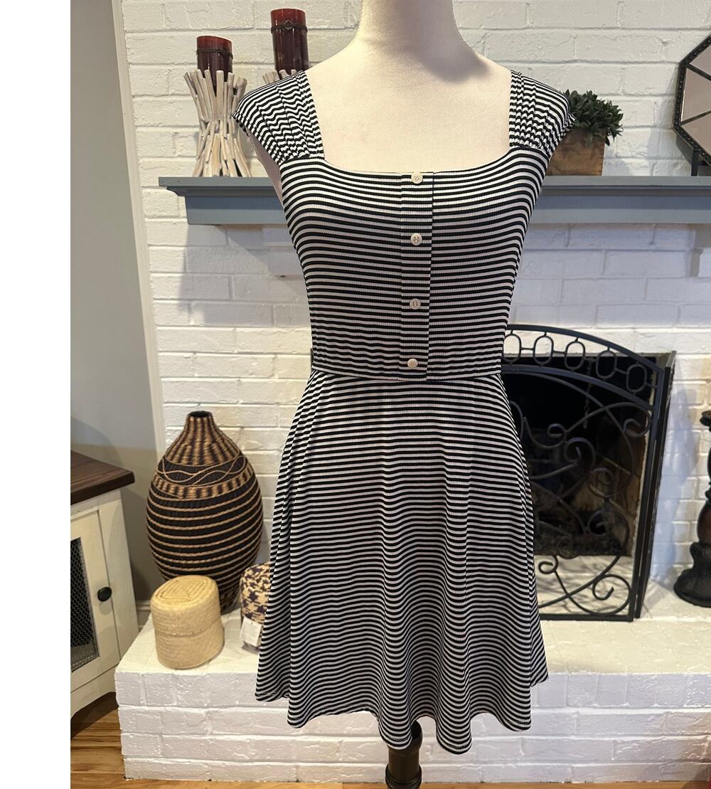 Cooper Key Women's Black White Stripped Casual Mini Dress Sleeveless S